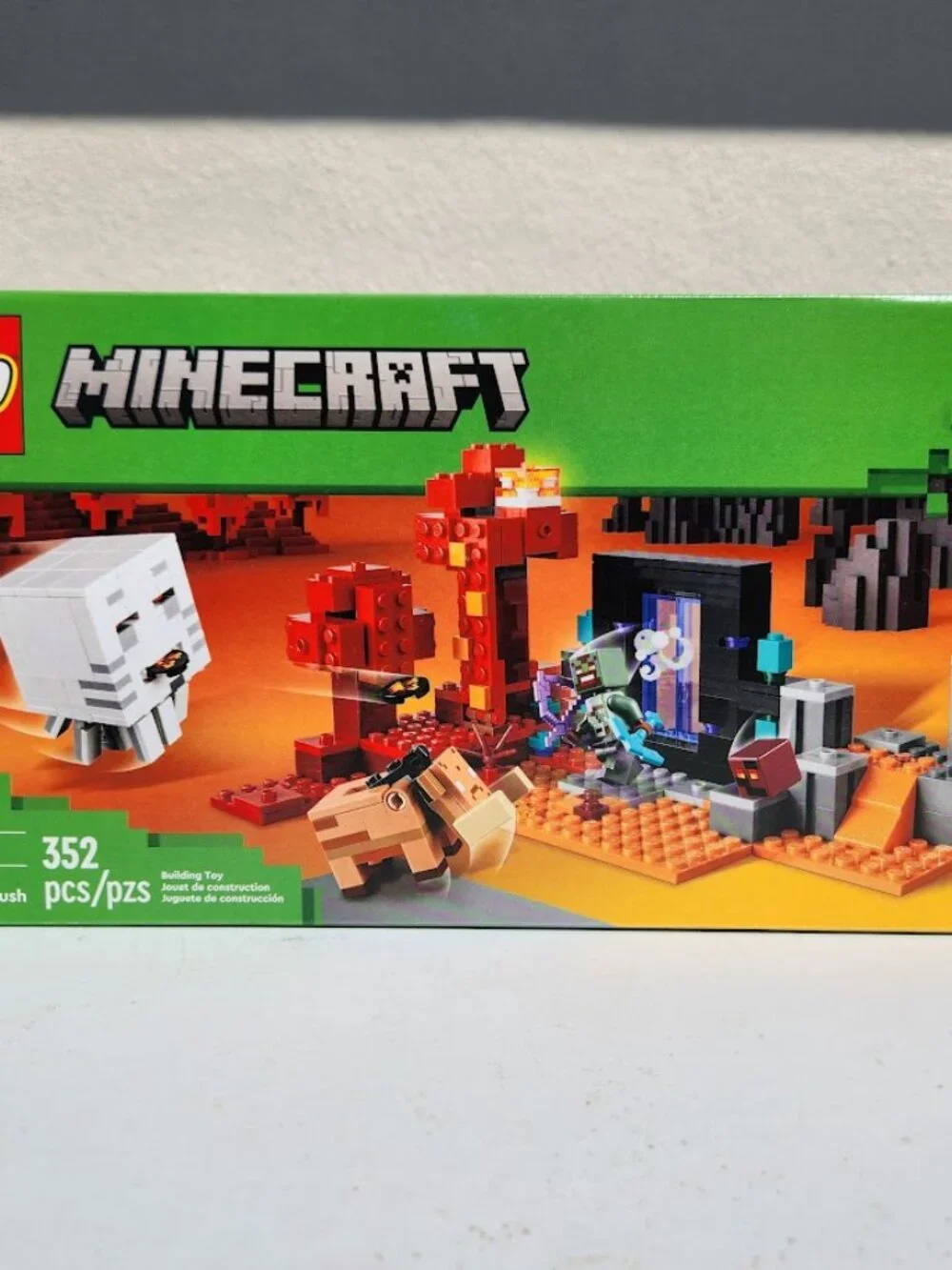 NEW LEGO Minecraft 21255 The Nether Portal Ambush Adventure Set Building Toy for